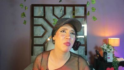 LILY_GARCIAXXX live cam on Cam4