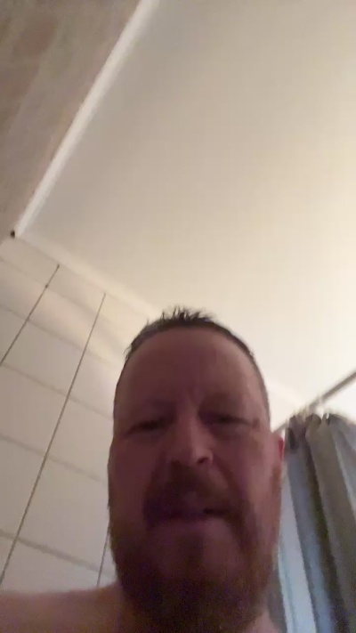 LKPG73 live male webcam from Sweden