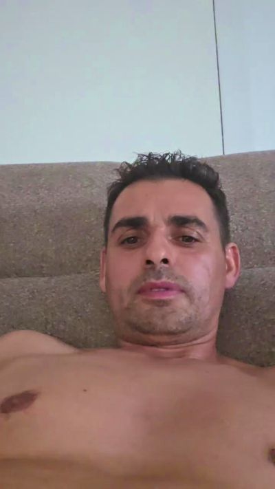 LMP82 live cam on Cam4
