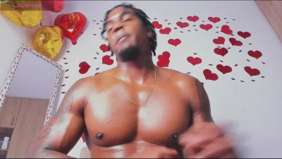 LOGANDRAKEX live cam on Cam4