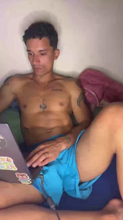 LOKYRICK live cam on Cam4