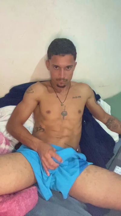 LOKYRICK live cam on Cam4