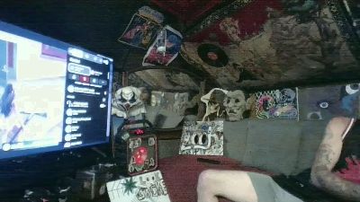 LOOKtooTIMES live cam on Cam4