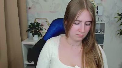 LOVE_xMegan live cam on Cam4
