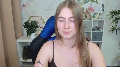 LOVE_xMegan live cam on Cam4