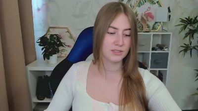 LOVE_xMegan live cam on Cam4