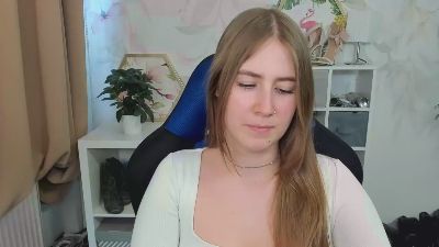 LOVE_xMegan live cam on Cam4