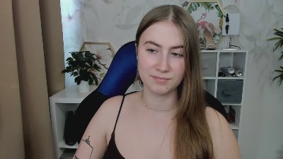 LOVE_xMegan live cam on Cam4