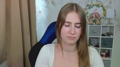 LOVE_xMegan live cam on Cam4