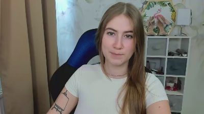 LOVE_xMegan live cam on Cam4