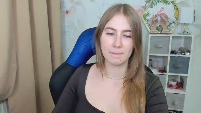 LOVE_xMegan live cam on Cam4
