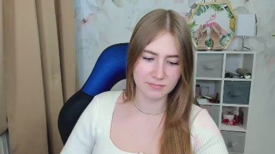 LOVE_xMegan live cam on Cam4