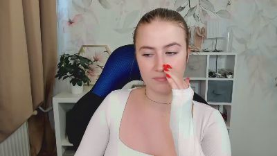 LOVE_xMegan live cam on Cam4
