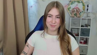 LOVE_xMegan live cam on Cam4