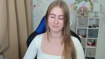 LOVE_xMegan live cam on Cam4