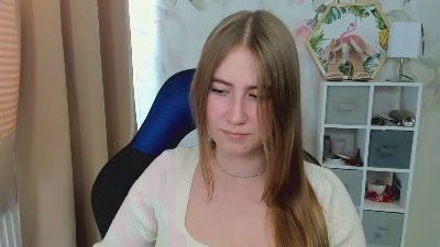 LOVE_xMegan live cam on Cam4