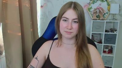 LOVE_xMegan live cam on Cam4