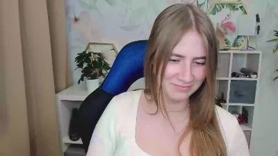 LOVE_xMegan live cam on Cam4