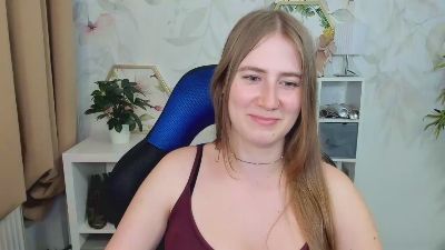 LOVE_xMegan live cam on Cam4