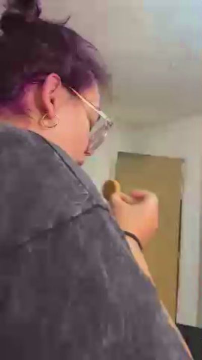 LaColoFree69 live cam on Cam4