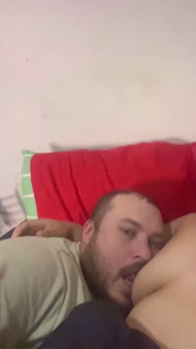 LaColoFree69 live cam on Cam4