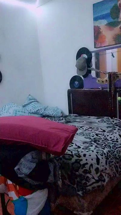 LaGuilleMiaw live cam on Cam4