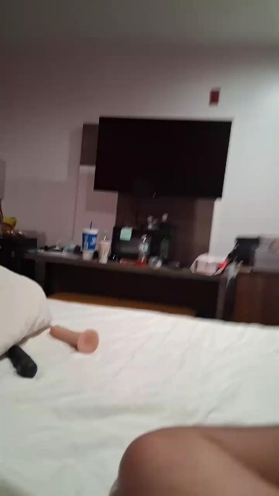 LaLaKittyFck live cam on Cam4