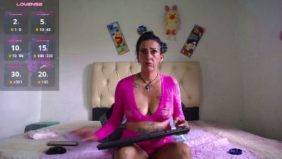 La_Gatabk live cam on Cam4