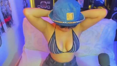La_Lisa live cam on Cam4
