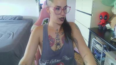 Laadyyblaack97 live cam on Cam4