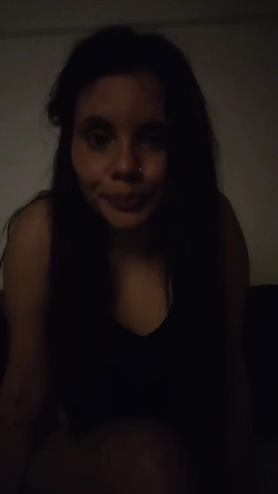Laaricaro live cam on Cam4