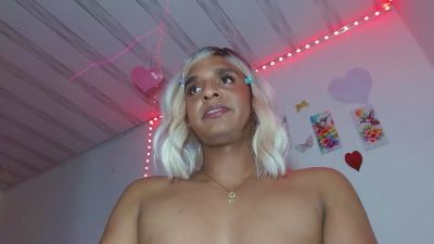 Laboni_sweet live cam on Cam4