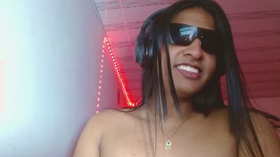 Laboni_sweet live cam on Cam4