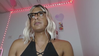 Laboni_sweet live cam on Cam4