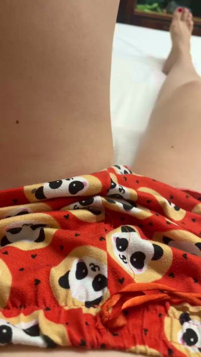 Labuta23 live cam on Cam4