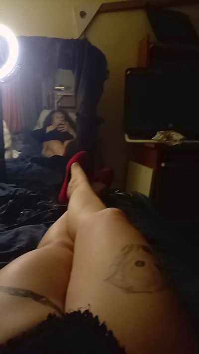 Lacasadelilit live cam on Cam4