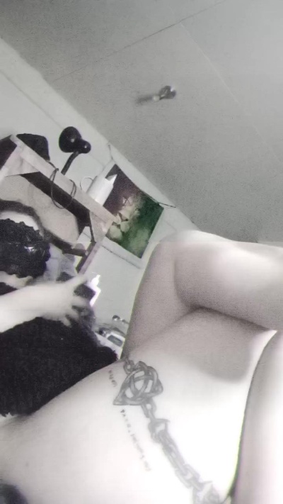 Lacasadelilith live cam on Cam4