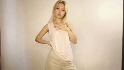 LaceyNoriega live cam on Cam4