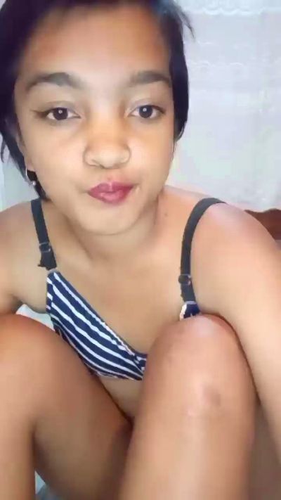 Lacoquine261 live cam on Cam4