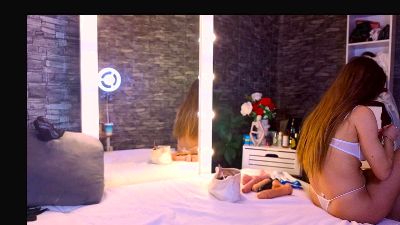 LadyAgata live cam on Cam4