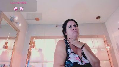 Lady_Hellen live cam on Cam4