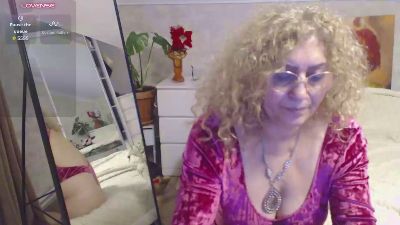 Lady_dy4u live cam on Cam4