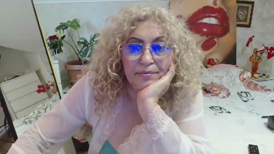 Lady_dy4u live cam on Cam4