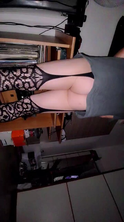 Ladyboyforyou live cam on Cam4