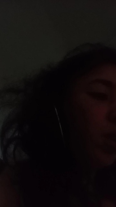 Ladychu37 live cam on Cam4
