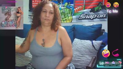 Ladycreamypr live cam on Cam4