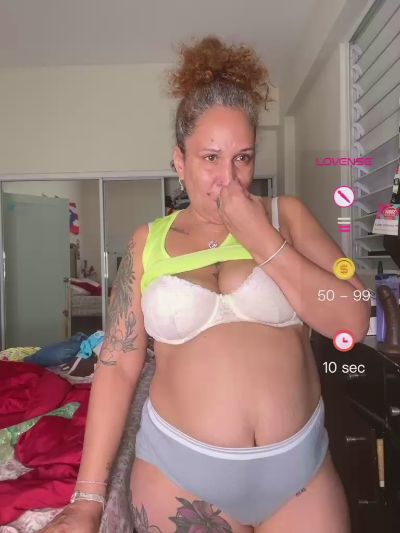 Ladycreamypr live cam on Cam4