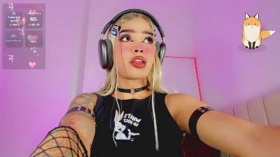 Ladytslatina Live Cam Chat on Cam4