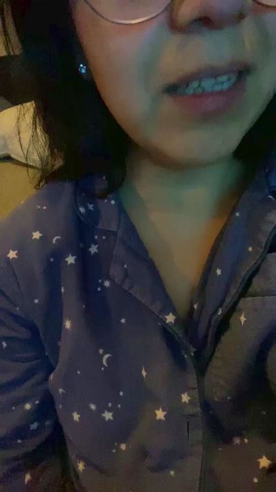 Ladyyenita live cam on Cam4
