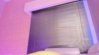 LaiilyBell live cam on Cam4